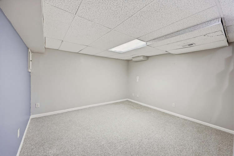 Listing Image 26