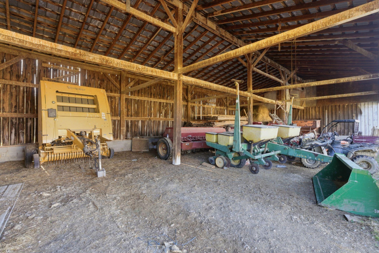 Listing Image 23