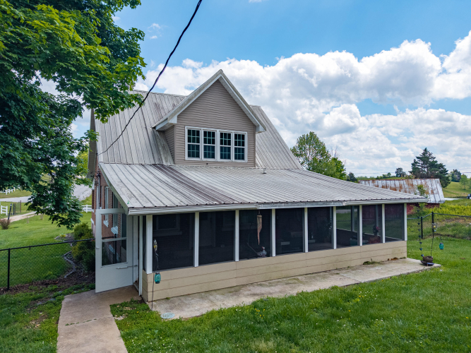 Listing Image 8