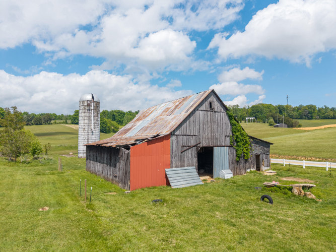 Listing Image 10