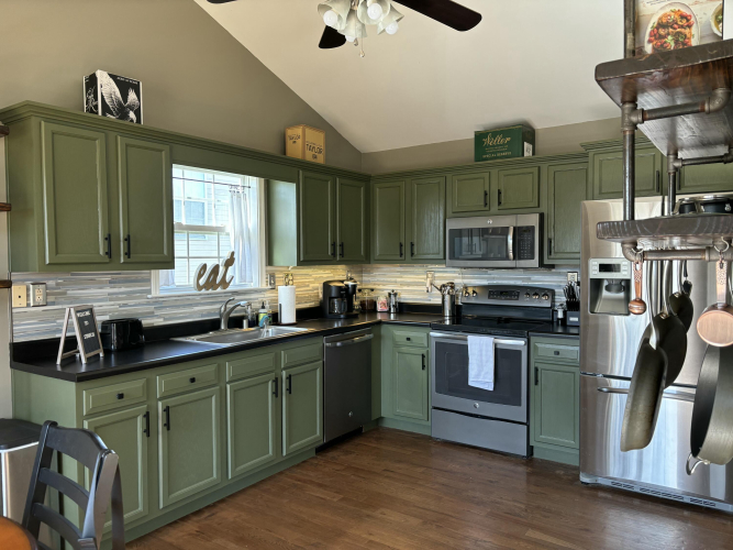 Listing Image 12