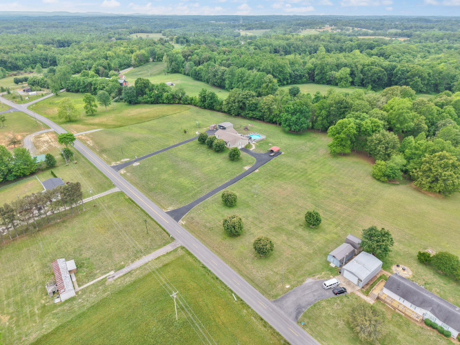 Listing Image 4