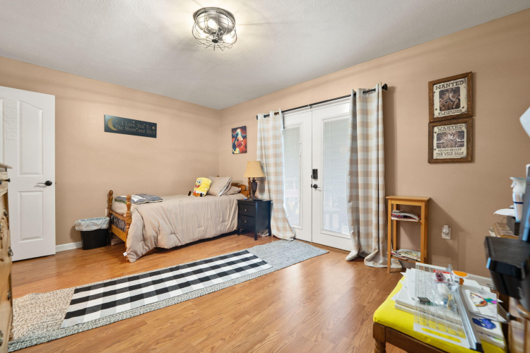 Listing Image 57