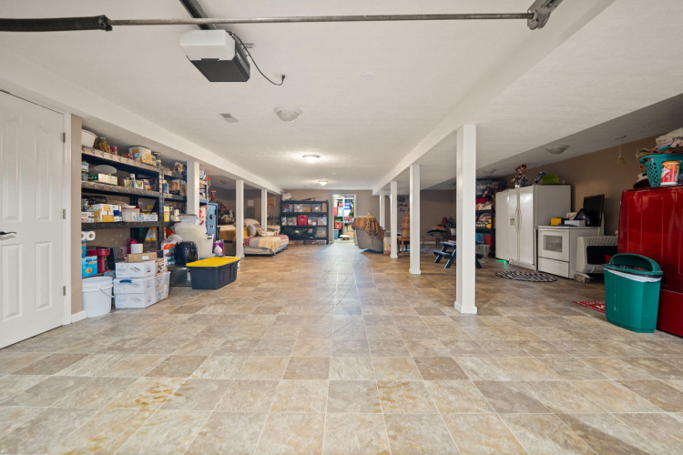 Listing Image 73