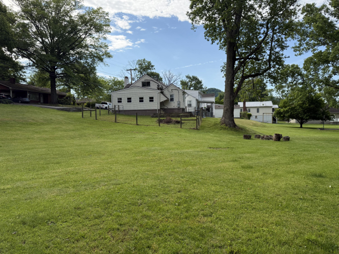 Listing Image 19