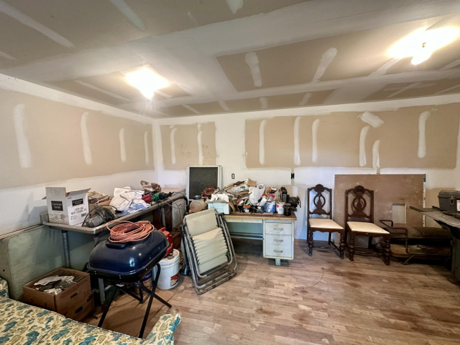 Listing Image 53