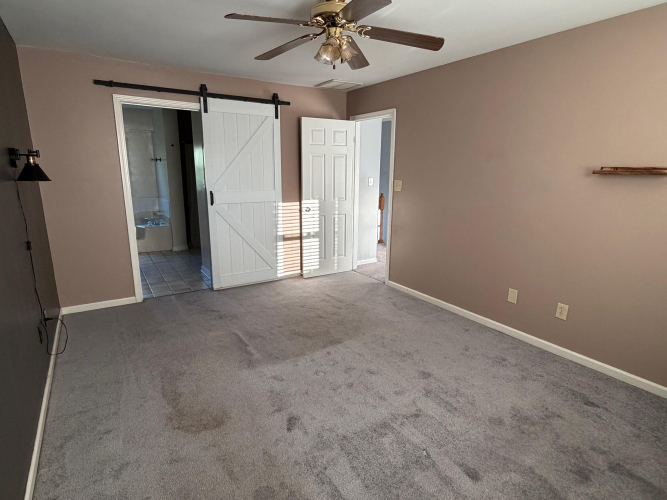 Listing Image 24