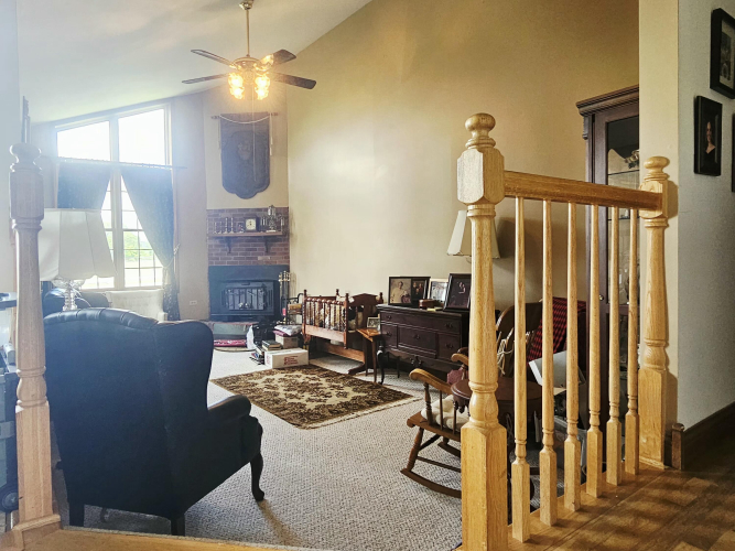 Listing Image 8