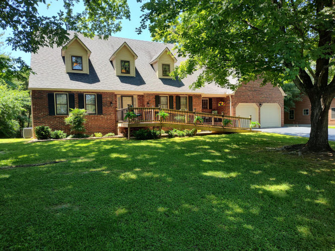 Listing Image 3