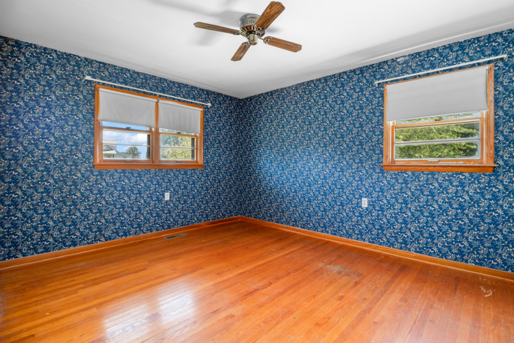 Listing Image 25