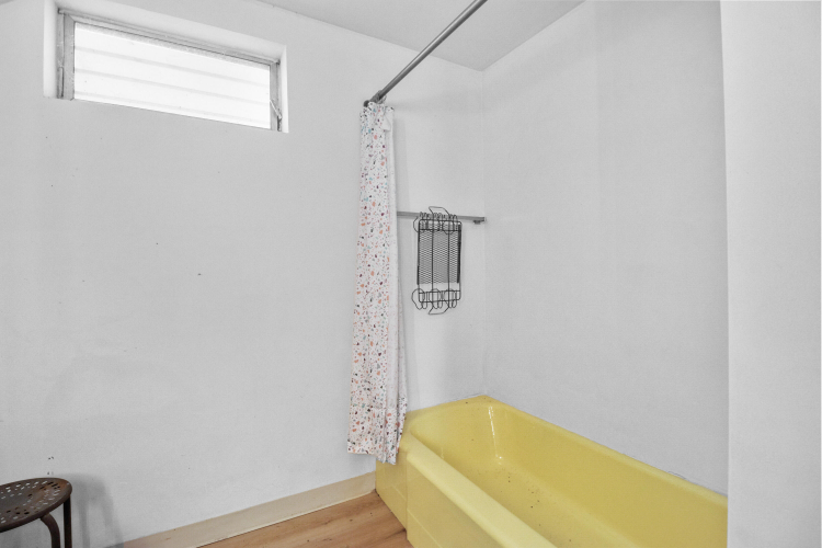 Listing Image 30