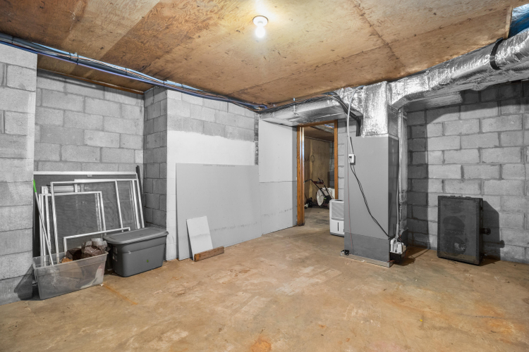 Listing Image 33