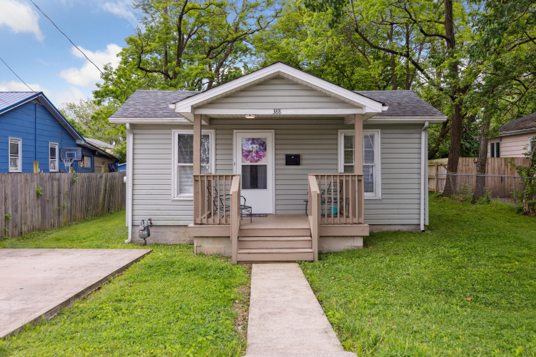Listing Image 5
