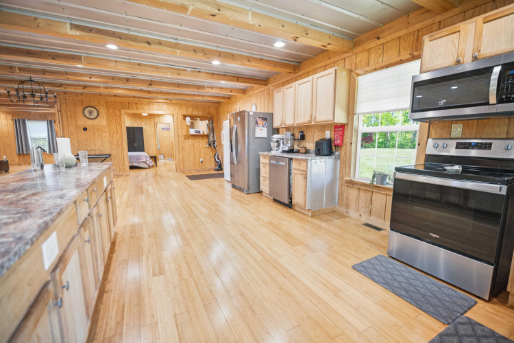 Listing Image 23