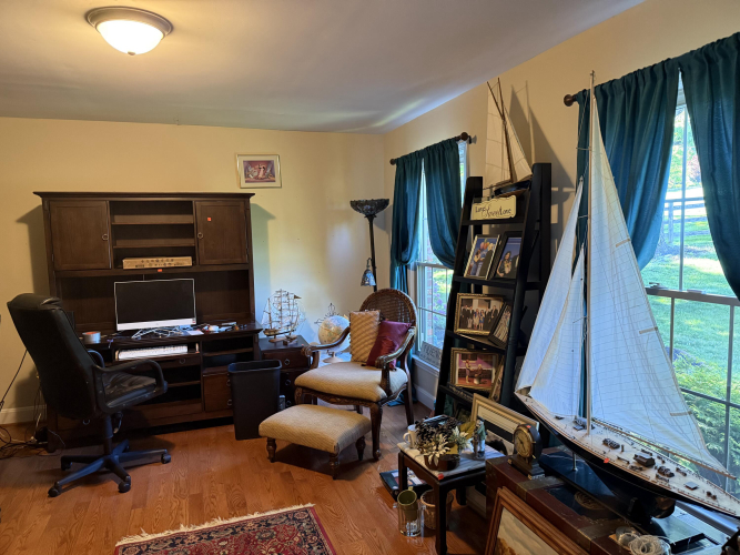 Listing Image 20