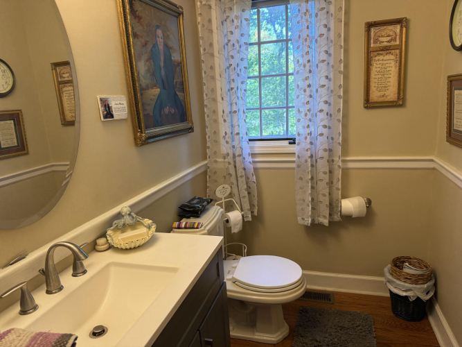 Listing Image 22