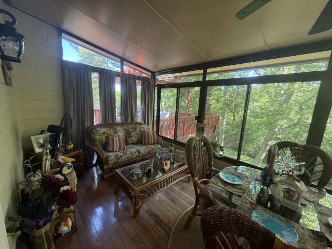 Listing Image 23