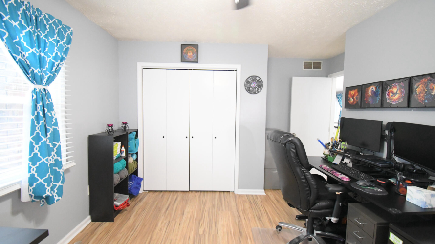 Listing Image 27
