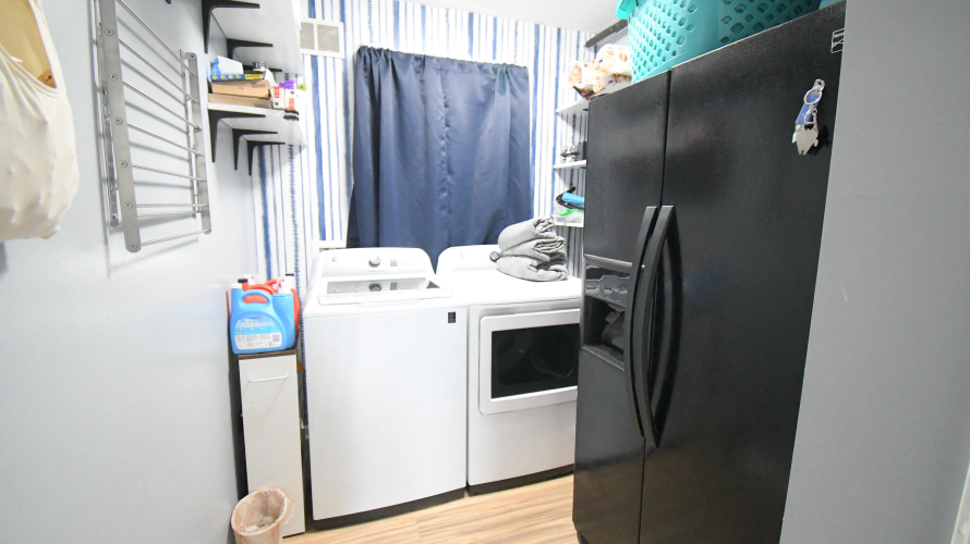 Listing Image 42
