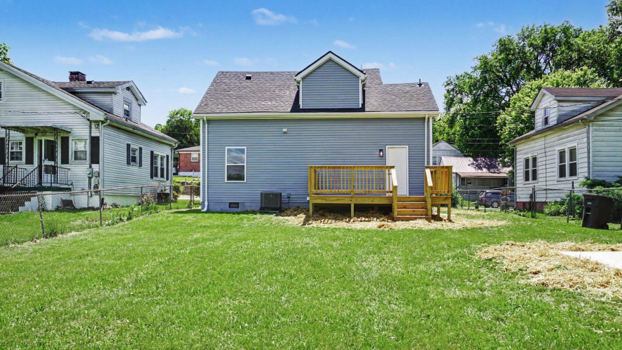 Listing Image 19