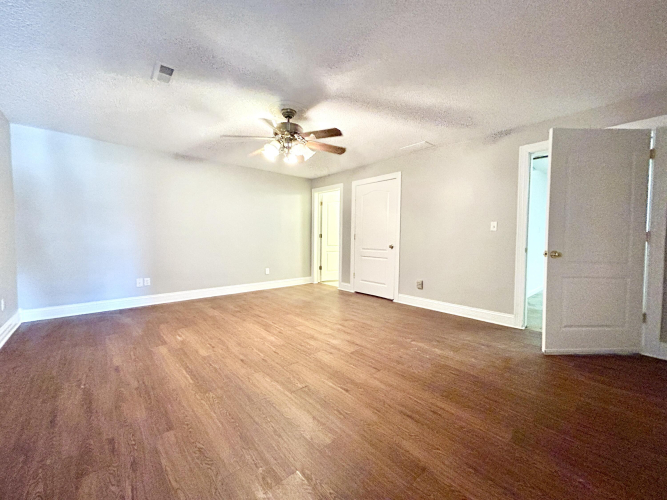 Listing Image 51