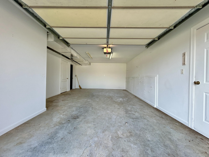 Listing Image 61