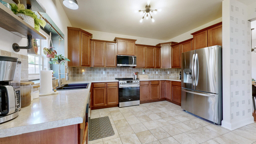 Listing Image 8