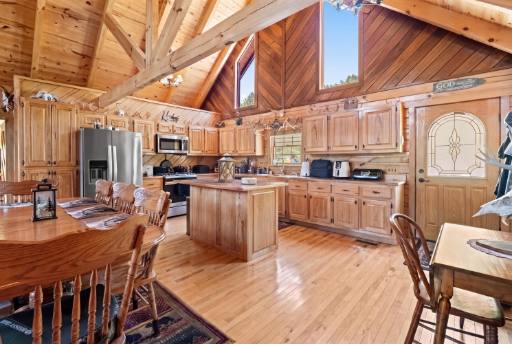 Listing Image 10