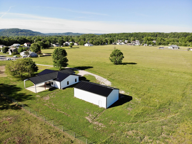 Listing Image 10