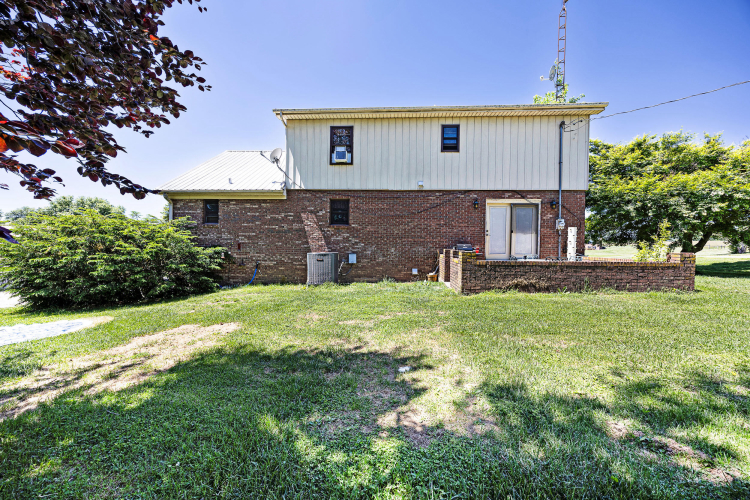 Listing Image 8