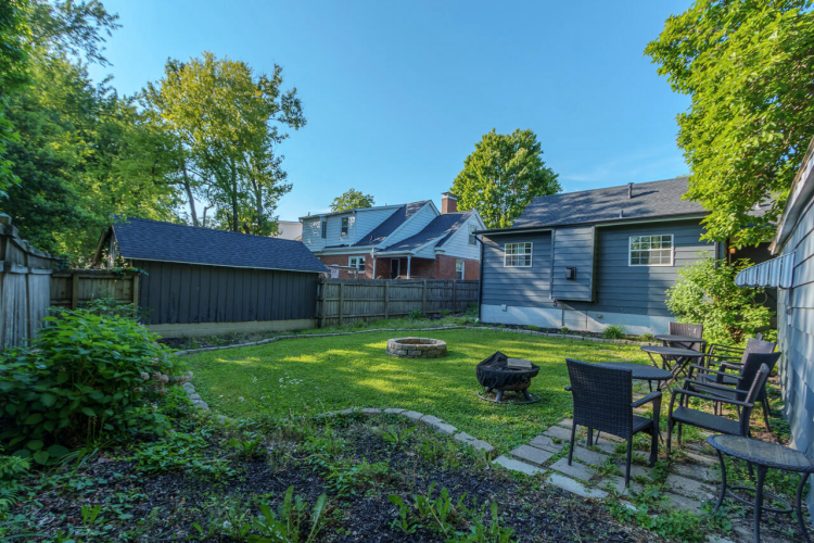 Listing Image 11