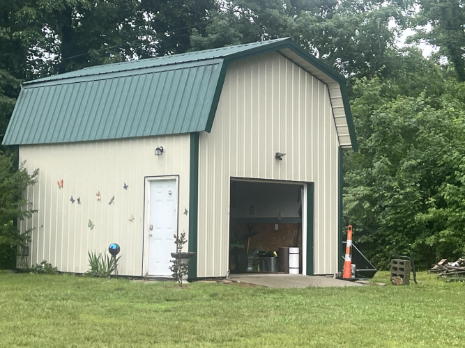 Listing Image 11
