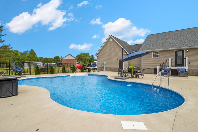 Listing Image 54