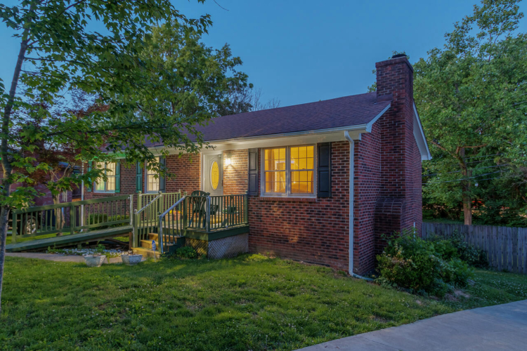 Listing Image 2