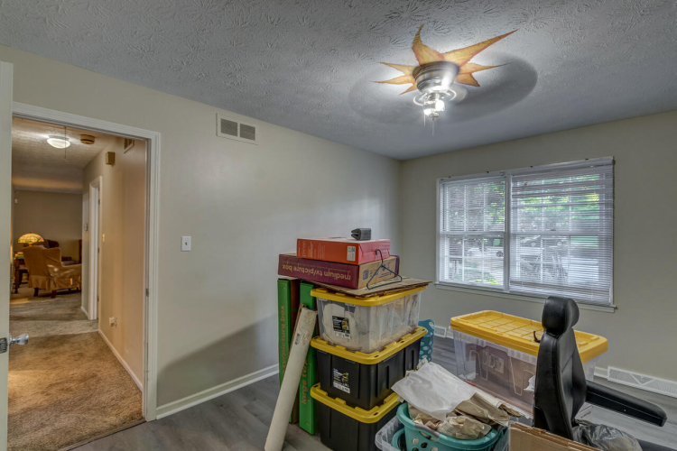 Listing Image 25
