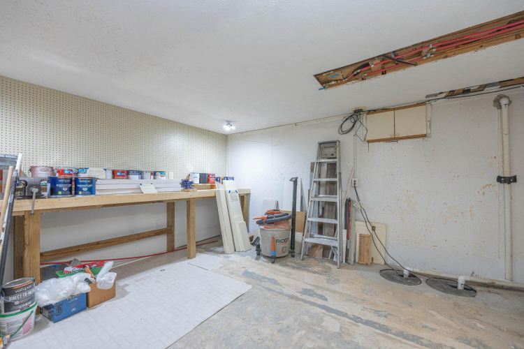 Listing Image 43