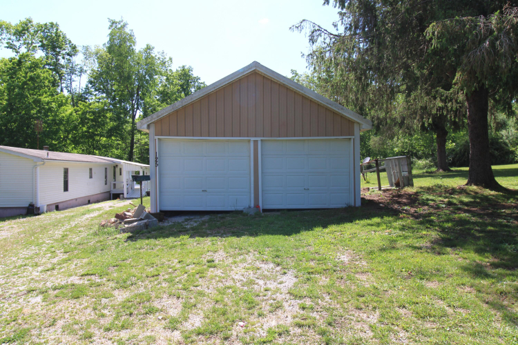 Listing Image 3