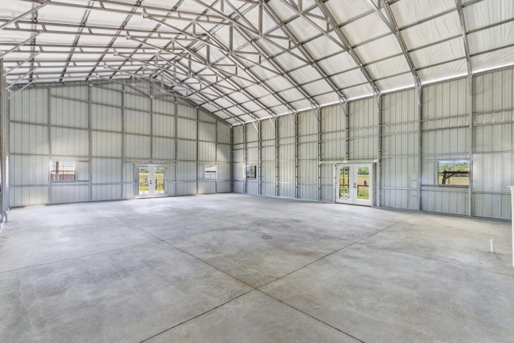 Listing Image 12