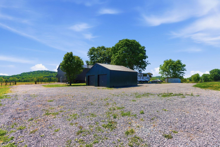 Listing Image 16