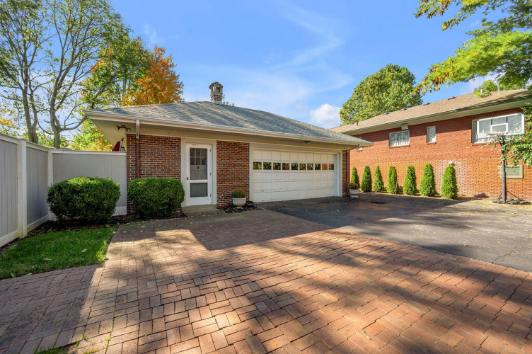 Listing Image 88