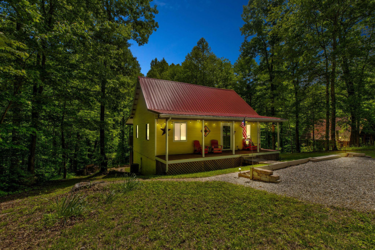Listing Image 3
