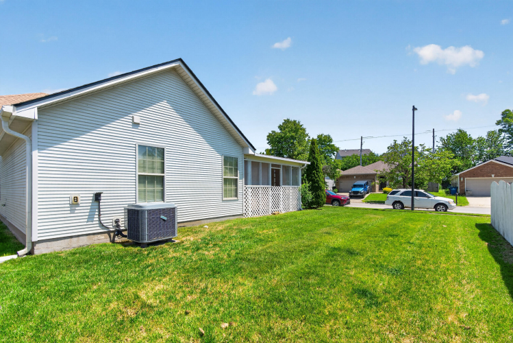 Listing Image 24