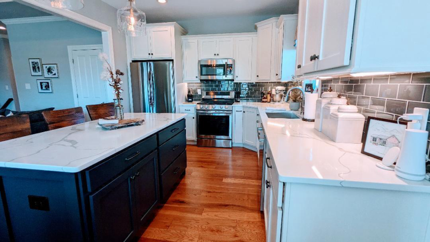 Listing Image 18
