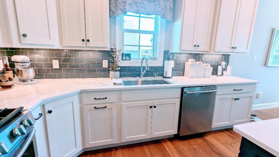 Listing Image 19