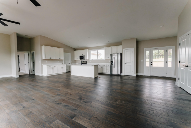 Listing Image 18
