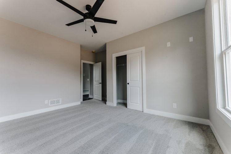 Listing Image 74