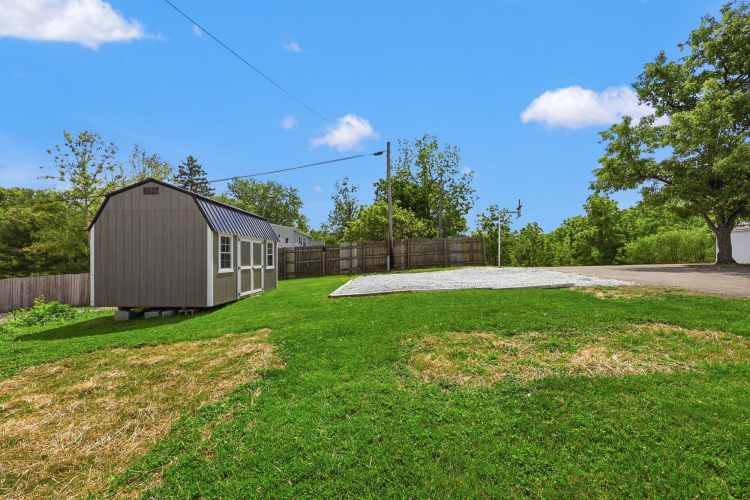 Listing Image 28