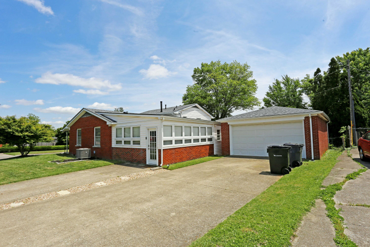 Listing Image 42