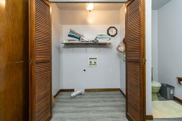 Listing Image 28