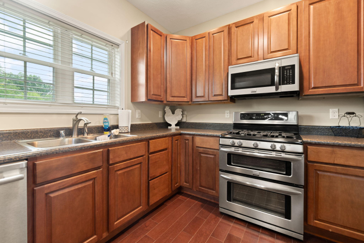 Listing Image 18